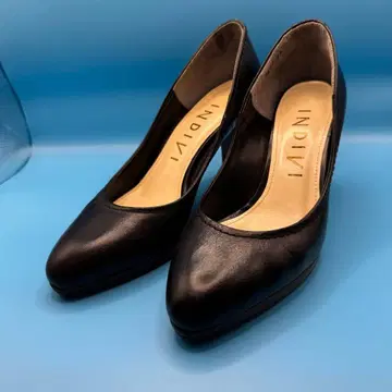 INDIVI 블랙 하이힐 스틸레토