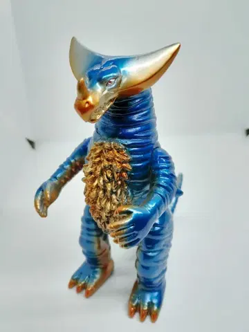 울트라맨 소프트 비닐 고모라 재도색