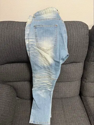 CavariA 데미지 가공 라이트 블루 데님