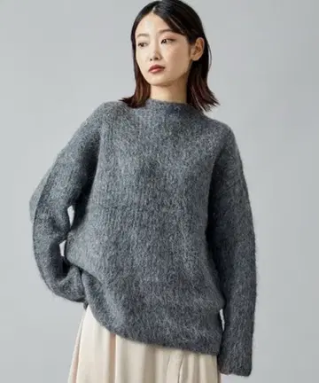 클라네 CLANE 그레이 알파카 혼방 긴팔 스웨터