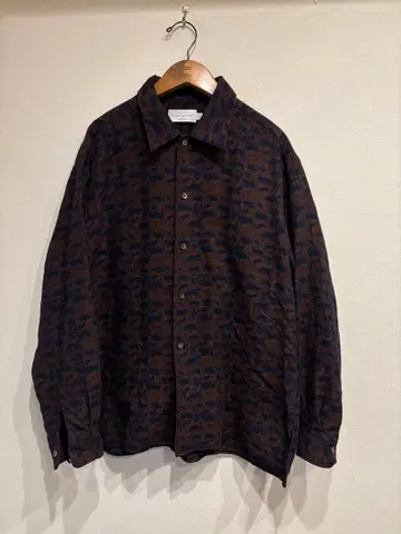 MANUAL ALPHABET 마누엘알파벳 카모 자카드 셔츠