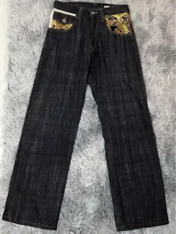 JUVENILE DELINQUENT 금란 한정판 데님