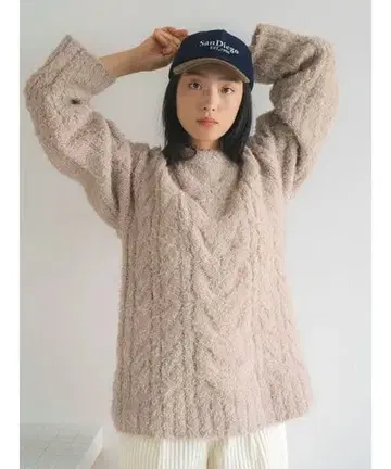 새상품급 Ungrid 베이지 긴팔 니트 스웨터