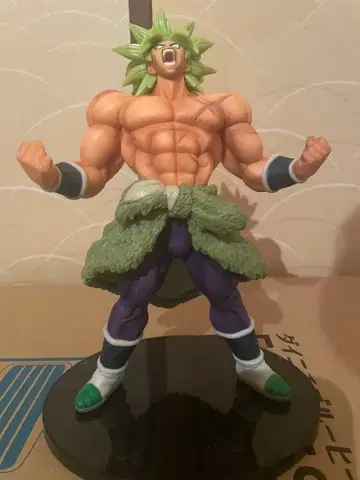 드래곤볼 브로리 피규어