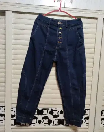 다크 블루 스트레이트 데님 버튼 플라이