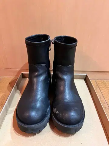 블랙 가죽 부츠 M 사이즈