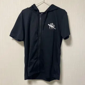 DEAD BY DAYLIGHT 후드 부착 반팔 후드티