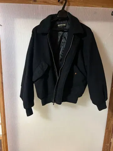 G. O. A. T. 블랙 점퍼