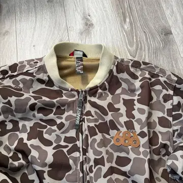 686 카모 패턴 집업 자켓 M
