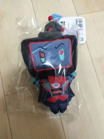 해즈빈 호텔 앉아있는 마스코트 키링 복스