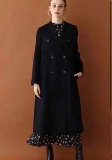 [컨디션 최상] DRESSTERIOR 네이비 더블 브레스트 롱 코트