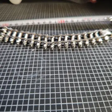 대형 바이크 체인 같은 팔찌