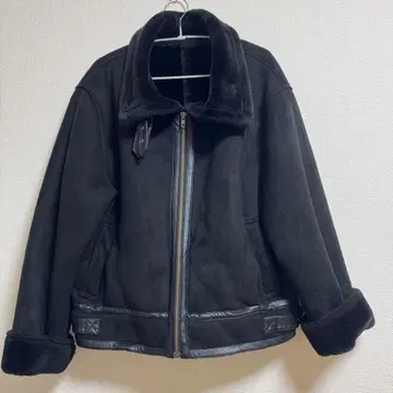 MURUA 파이핑 페이크 무스탕 블루종