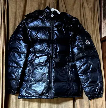 블랙 후드 부착 다운 자켓