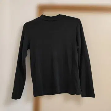 블랙 긴팔 셔츠 쿠미쿄쿠