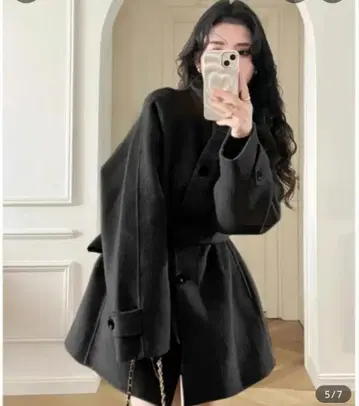 미들 기장 코트 벨트 포함 블랙