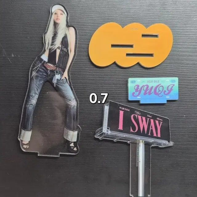 (여자)아이들 I SWAY 우기 아크릴 스탠드