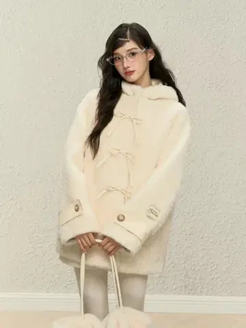 여성용 패셔너블 겨울 코트 외출에도 최적인 디자인