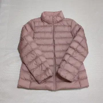 유니클로 퍼프 테크 자켓 여성용 M 사이즈 핑크