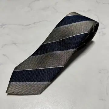 미사용급 새상품급 REGAL 리갈 넥타이 네이비 베이지 스트라이프