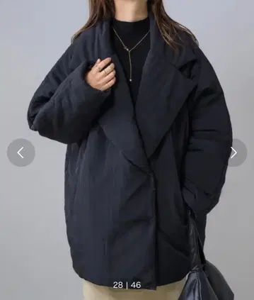 NEUNA 테일러드 다운 자켓