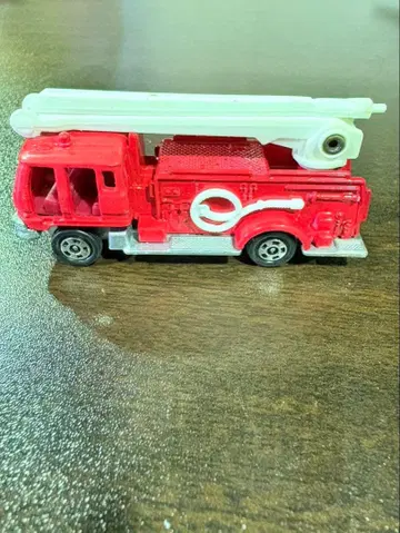 S1572 토미카 No.3 이스즈 스크아트 소방차