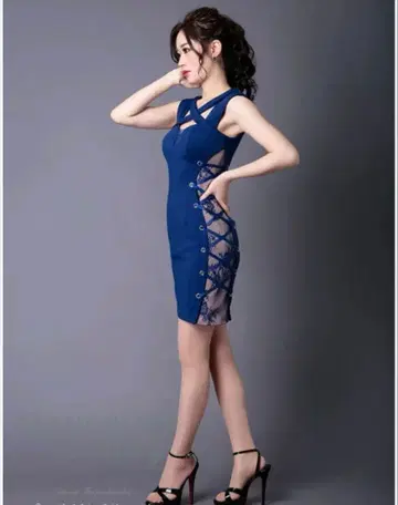 새상품급 Andy 드레스 로얄 블루