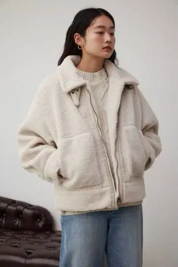 [ M ] AZULby moussy 아이보리 보아 자켓