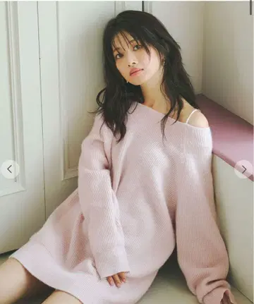 코코딜 라쿤 혼방 니트 미니 원피스