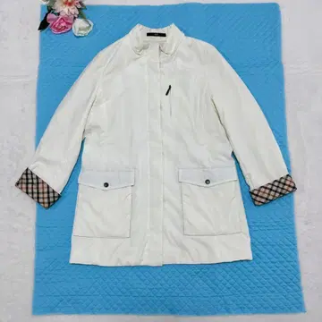 새상품급 DAKS 닥스 체크 무늬 충전솜 코트 화이트 40 L 사이즈