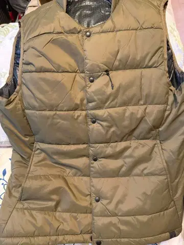 WORKMAN WINDCORE 다운 베스트 M 사이즈 올리브