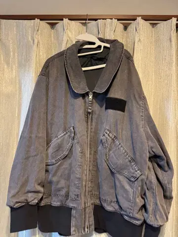 2024년 구매 리버서블 그레이 자켓 거의 미사용