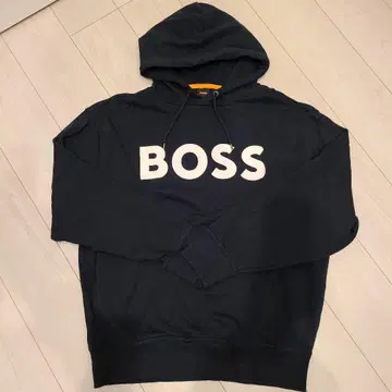 새상품급 BOSS 네이비 로고 후드티 XXL