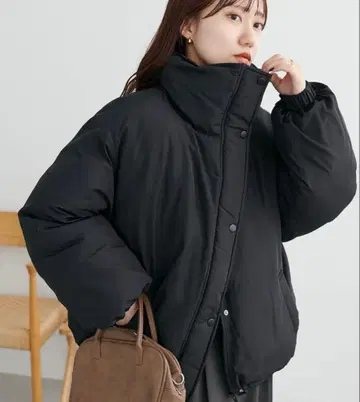 [WEB 한정판] 소매 볼륨 숏 다운 자켓