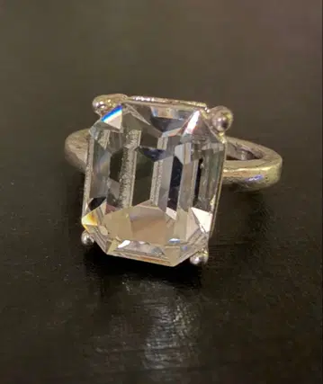 아쉬페 프랑스 실버 에메랄드 컷 크리스탈 반지 12.5호