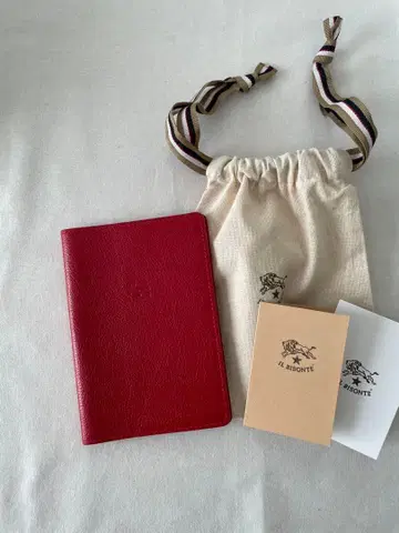 일비종떼 여권 케이스 레드