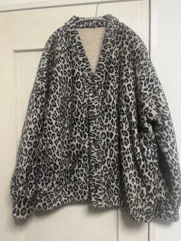 완판템 퍼 플리스 V넥 가디건