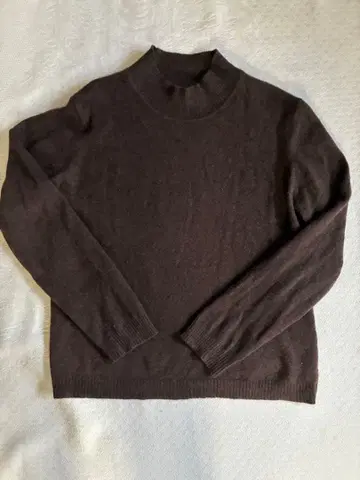 캐시미어 100 다크 브라운 보틀넥 니트