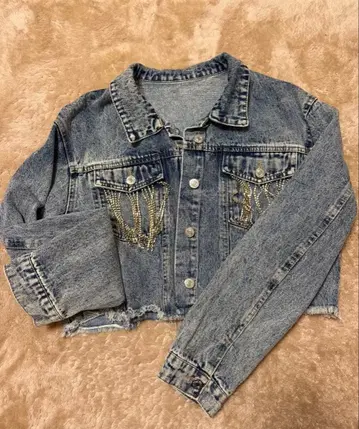 심플한 숏 기장 데님(네이비 컬러)