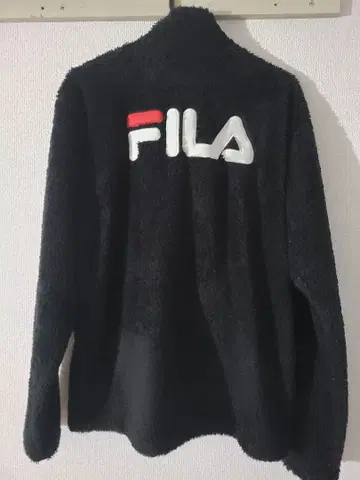 FILA 블랙 플리스 자켓 L 사이즈