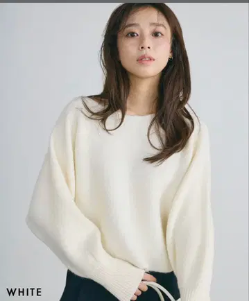 보트넥 크롭 니트