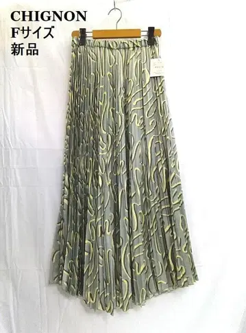 새상품 CHIGNON / 시뇽 플리츠 롱 스커트 F 사이즈