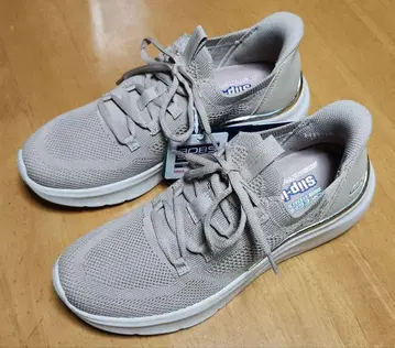 스케쳐스 여성용 스니커즈 24