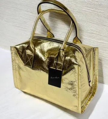 새상품 kawa-kawa 카와카와 메탈릭 토트백 골드