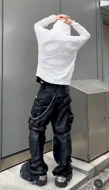 (SUPADA] rivet knit zip up hoodie