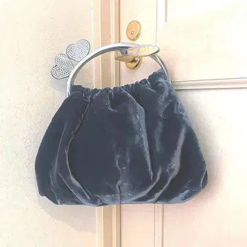 MOSCHINO 블랙 벨벳 백