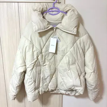 택 포함 새상품 Discoat 충전솜 다운 아이보리