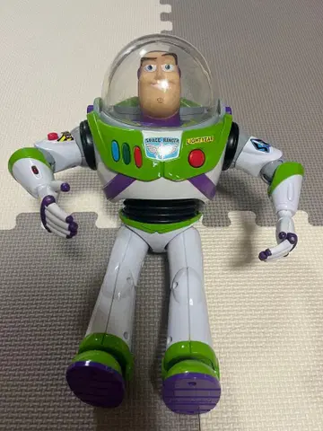 버즈 라이트이어 리얼 사이즈 토킹 피규어