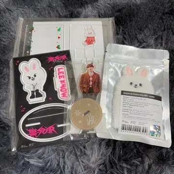 StrayKids 스키즈 아크릴 스탠드 ID 홀더 리노 리빗