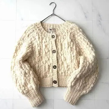 [ 별주 ] KHWOPA x DOORS 아이보리 케이블 니트 가디건